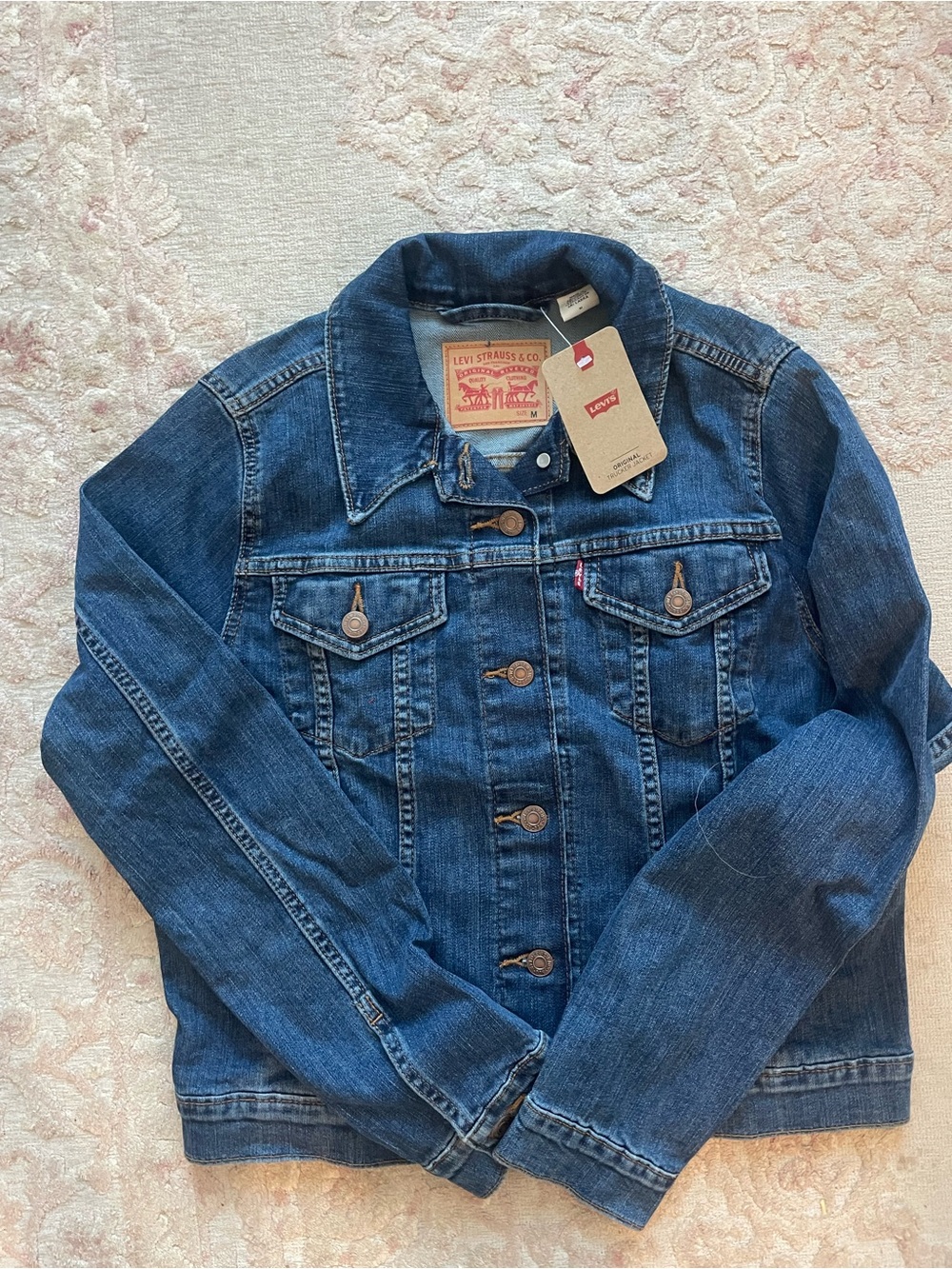 NWT Levi's Original Trucker Jacket Denim Jacket - A250 Embroidery - Size Medium